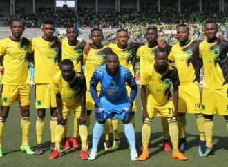 CAF-Confédération : Fabrice Ngoma Luamba sauve et qualifie l’As. V.Club pour les demi-finales