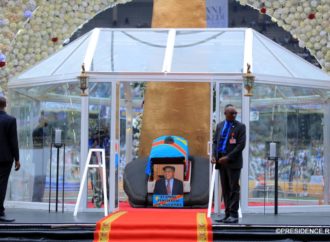 Obsèques de Tshisekedi : Félix Tshisekedi, Joâo Lourenço et Paul Kagame présents au stade des martyrs