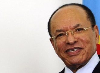 RDC : Léon Kengo approuve le choix de Thambwe Mwamba comme candidat à la présidence du sénat