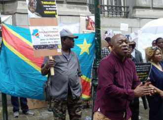Bruxelles: une centaine de congolais ont manifesté ce mardi contre l’arrivée de Félix Tshisekedi