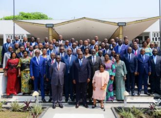 RDC : « Il n’y a pas du FCC, ni de CACH. Je vous aime tous », Félix Tshisekedi aux ministres
