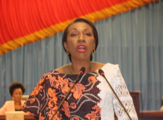 Face aux discours de haine à l’endroit des femmes : « je n’abandonnerai pas ma charge face à cette vilenie », déclare Mabunda