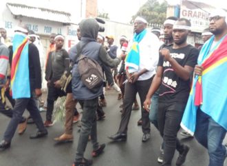 Kinshasa :la police tire des gaz lacrymogènes pour disperser les militants