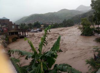 Sud-Kivu: plus de 20 corps sans vie tirés des eaux après la pluie de ce vendredi à Uvira ( recherche cours)