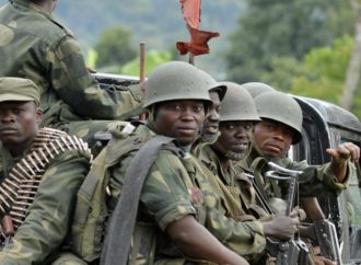 Sud-Kivu-Bilan revu à la hausse : 4 blessées et 12 personnes tuées par un militaire FARDC en état d’ivresse
