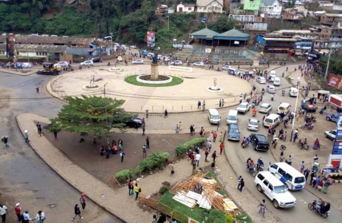 A Bukavu, une vingtaine d’hommes, présumés bandits, présentés au vice-gouverneur