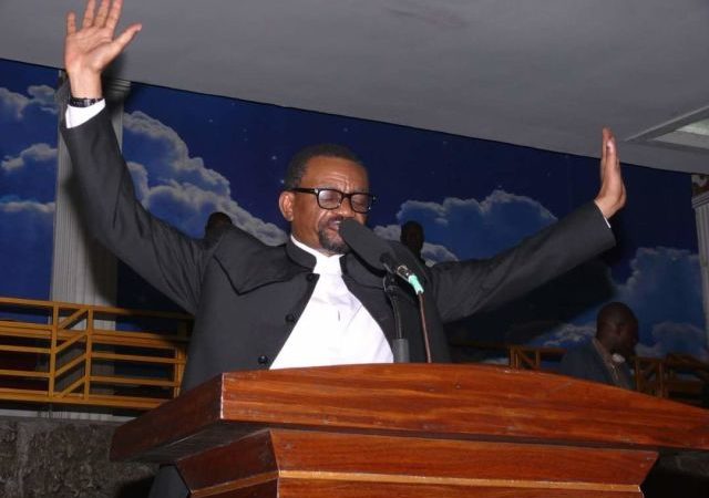 RDC-Reprise des églises : Sony Kafuta juge impopulaire les mesures annoncées par  Gentiny Ngobila