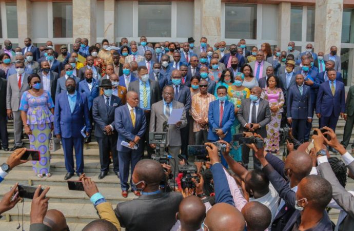 Assemblée nationale : 305 députés du FCC réaffirment leur soutien au bureau Mabunda