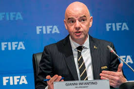 UA- Échange F.Tshisekedi et G. Infantino: La FIFA promet de lancer bientôt le tournoi de Football interscolaire en Afrique