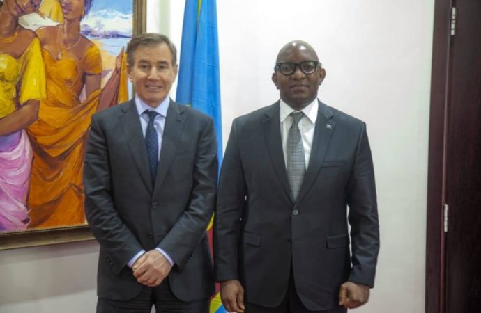 RDC : Le PM Jean-Michel Sama Lukonde a échangé avec le CEO de Glencore group sur l’évolution des opérations de leurs entreprises en RDC