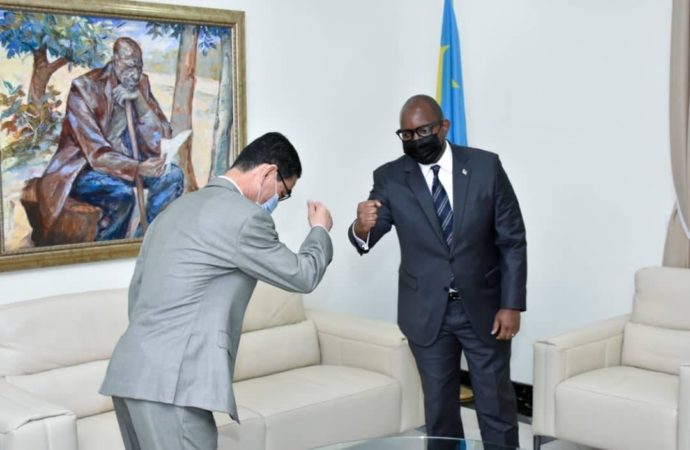 Ballet diplomatique à la Primature : l’UE, la Suède et la Corée du Sud rassurent le PM Sama Lukonde de leur soutien après l’éruption volcanique de Nyiragongo