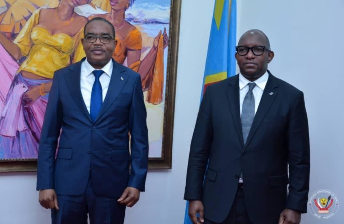 RDC : Sama Lukonde et le Gouverneur du Sud-Kivu Théo Ngwabidje échangent sur des questions sécuritaires et socio-économiques