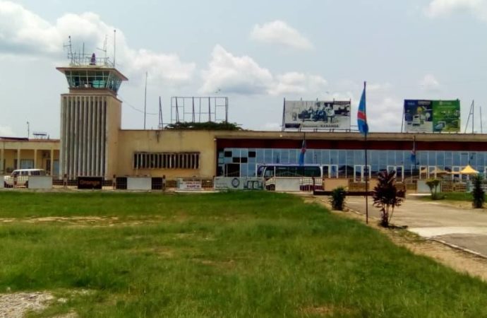 Kasaï-central: en attente de son vol pour Kinshasa, une dame succombe à l’aéroport national de Kananga