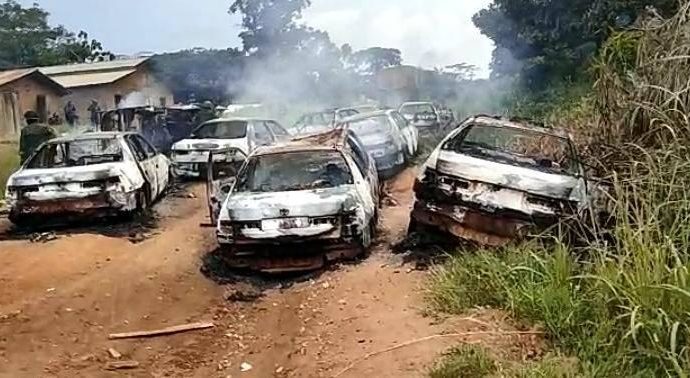 Ituri : 16 véhicules brûlés et 80 personnes portées disparues dans une embuscade attribuée aux ADF