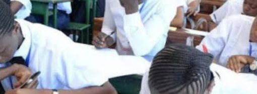 RDC : Tony Mwaba annonce le report des épreuves de l’ENAFEP dans sept provinces éducationnelles