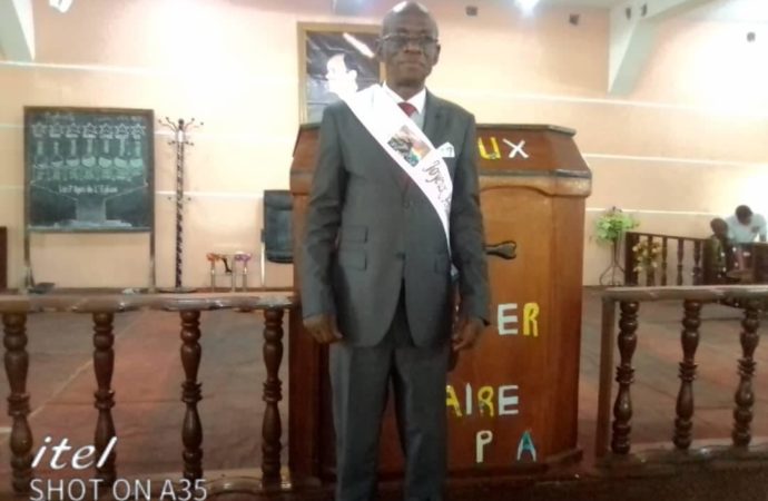 Romain Nsanza, pasteur de l’église Tabernacle des Pèlerins, fête ses 70 ans