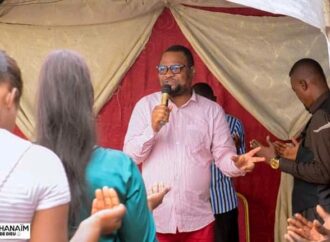 Kinshasa : l’église « Mahanaïm Camp de Dieu » consacre de nouveaux serviteurs de Dieu