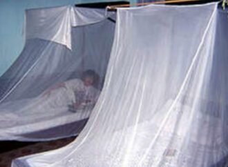 Lomami : la presse outillée sur la sensibilisation d’utilisation de moustiquaire imprégnée