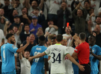 Ligue des champions /Tottenham – Marseille : les regrets de Valentin Rongier après le carton rouge de Chancel Mbemba
