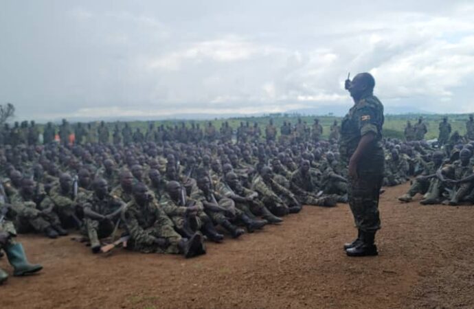 EAC: l’armée ougandaise annonce que ses troupes « sont sur le point de se déployer en RDC »