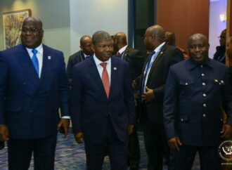 Félix Tshisekedi, Joao Lourenço et Évariste Ndayishimiye échangent sur l’exécution des décisions prises lors du mini-sommet de Luanda
