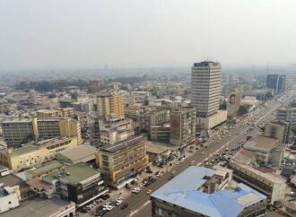 Kinshasa: un « Kuluna » tué par d’autres « Kuluna » à coups de machette à Kauka
