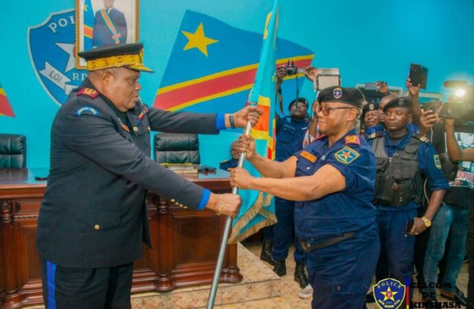 Kinshasa : le nouveau commissaire divisionnaire de la Police, Blaise Mbula Kilimba a pris officiellement ses fonctions